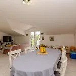 Marisa Апартаменти *