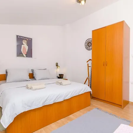 Marisa Апартаменты Хвар